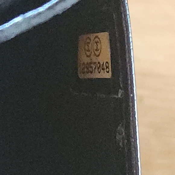 Vintage CHANEL Sevruga Caviar CC Yen  Wallet - Picture 11 of 15